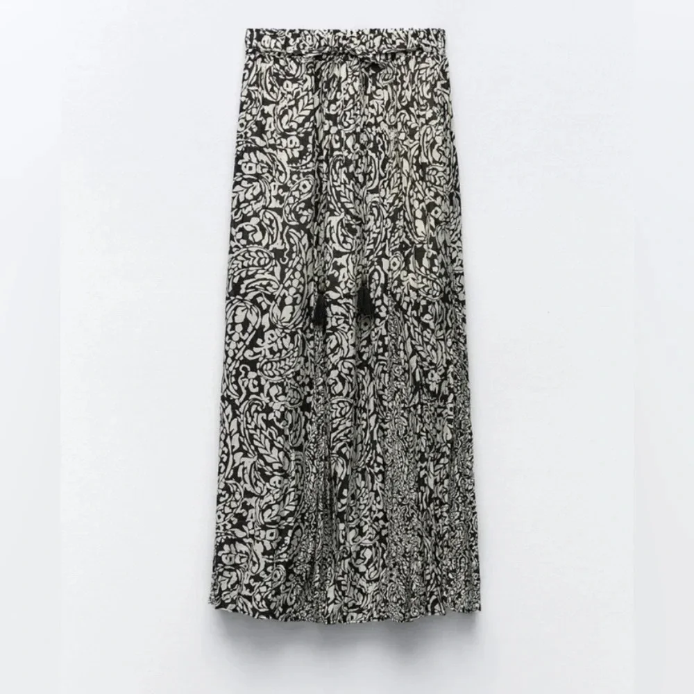 Zara Black white pattern tassel tie maxi skirt 16632
